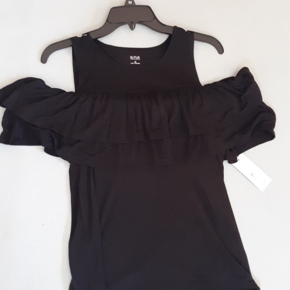 NWT cold shoulder top